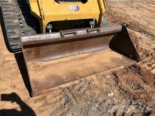 Bobcat 67 Smooth Benne