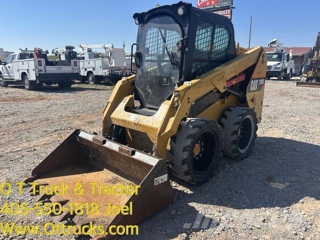 CAT 236D Pneumatici, ruote e cerchioni