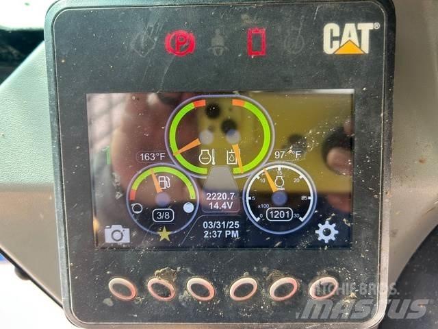 CAT 259D Mini Pale Gommate