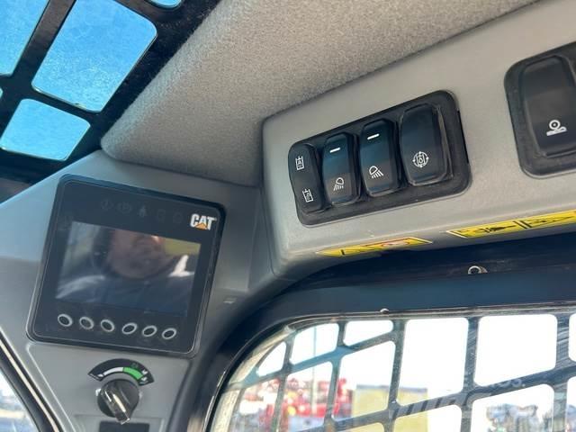 CAT 259D3 Mini Pale Gommate