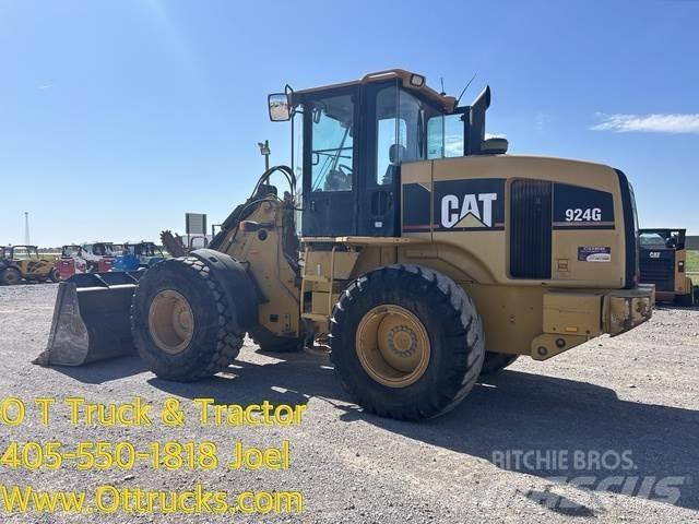 CAT 924G Pale gommate