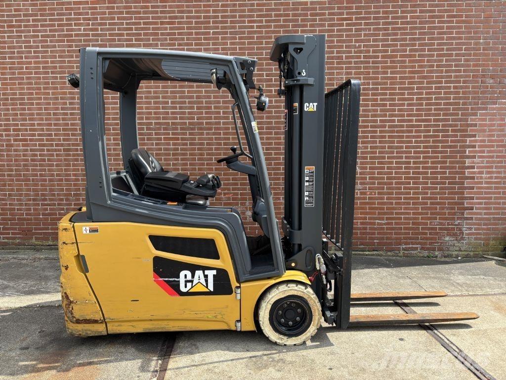 CAT 2ET4000 Carrelli elevatori elettrici