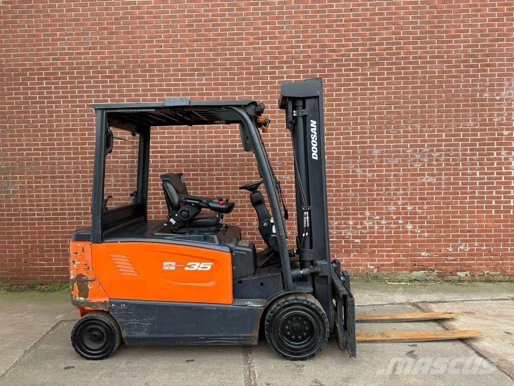 Doosan B35X-7 Carrelli elevatori elettrici