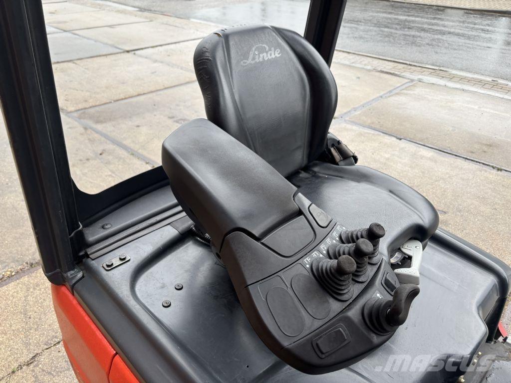 Linde E14-02 Carrelli elevatori elettrici