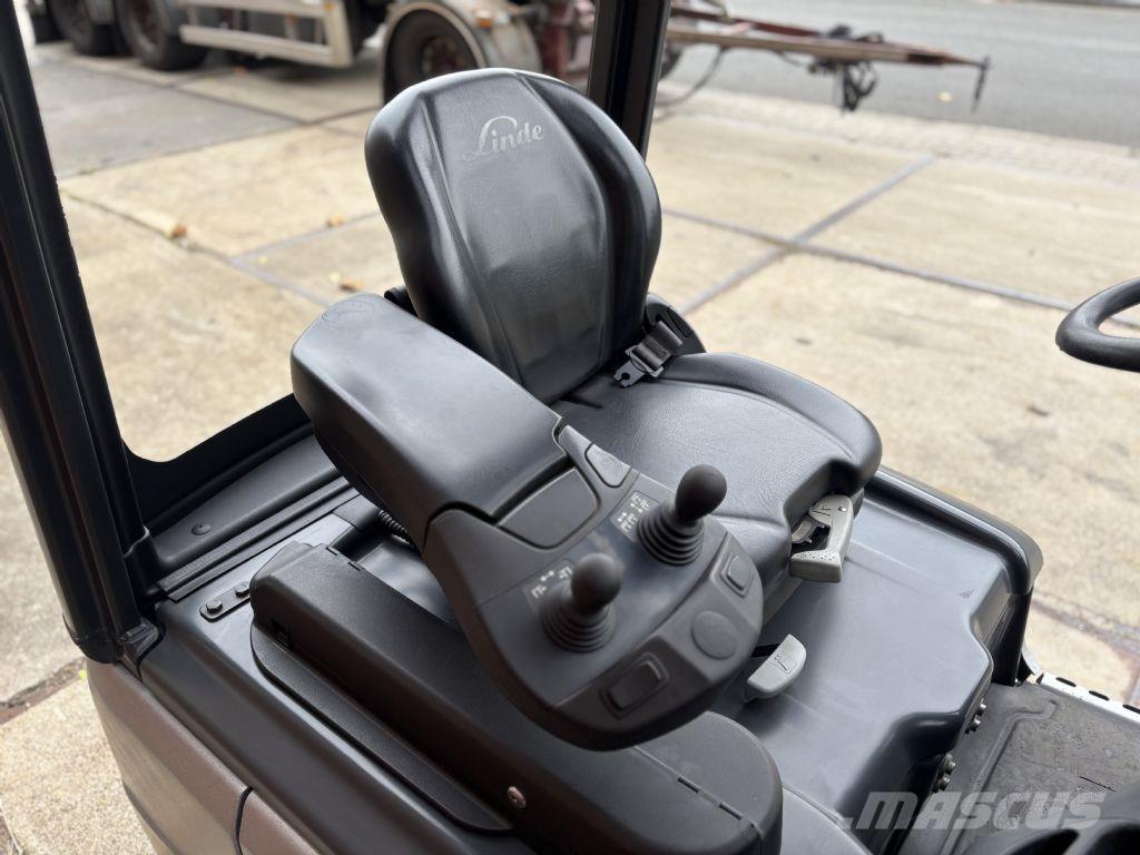 Linde E14-02 Carrelli elevatori elettrici