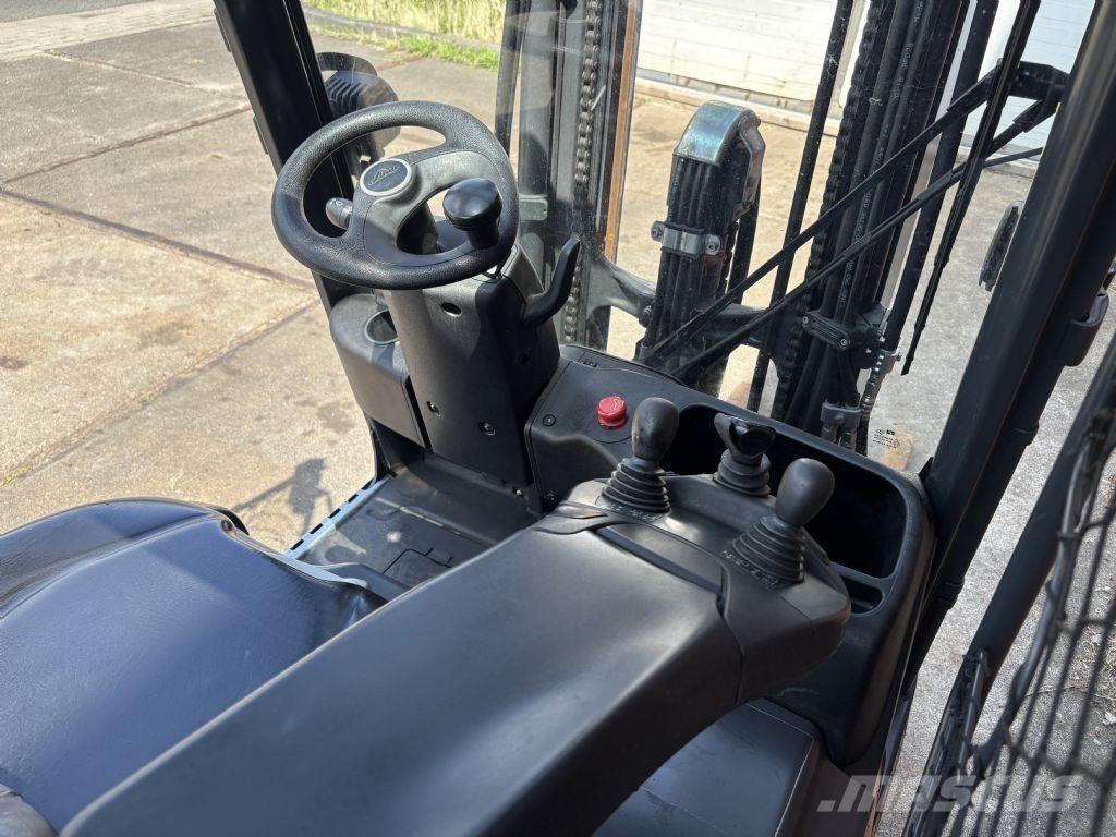 Linde E14-02 Carrelli elevatori elettrici