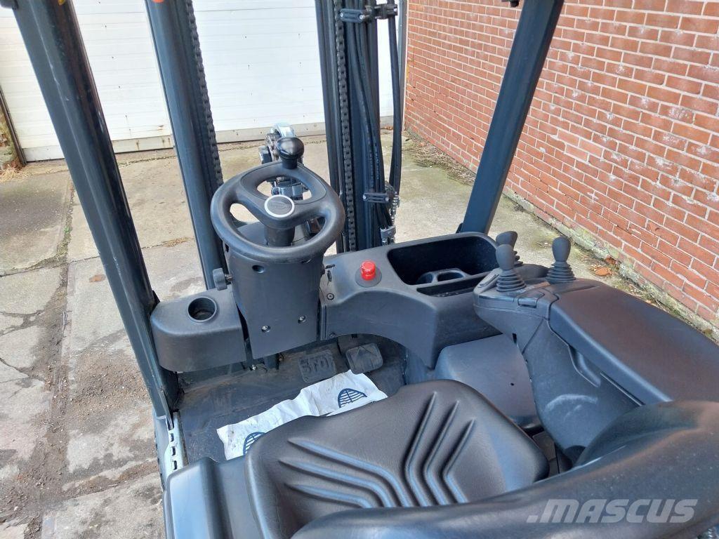 Linde E16-02 Carrelli elevatori elettrici