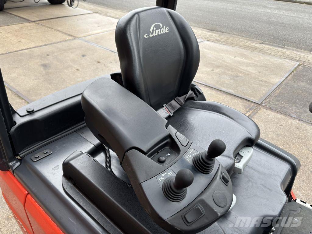 Linde E16L-02 Carrelli elevatori elettrici