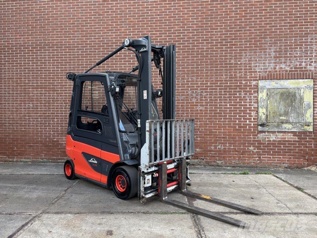 Linde E25-01 Carrelli elevatori elettrici