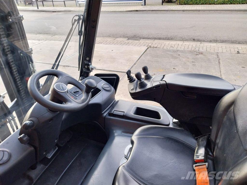 Linde E25-01 Carrelli elevatori elettrici