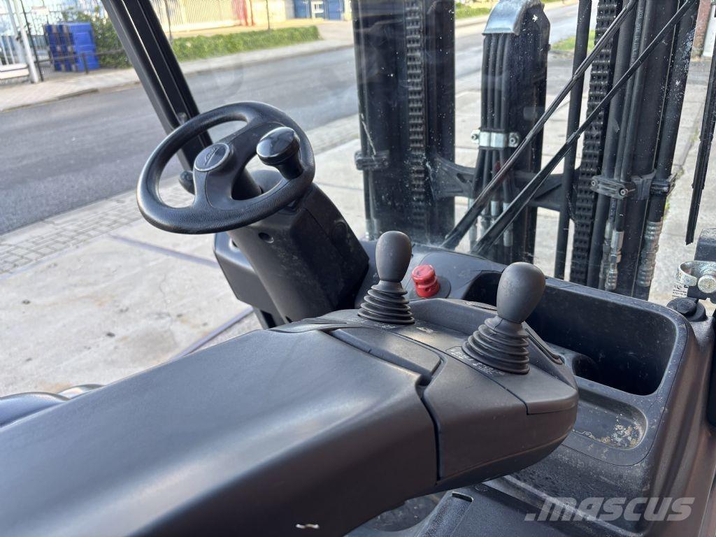 Linde E25HL-01/600 Carrelli elevatori elettrici