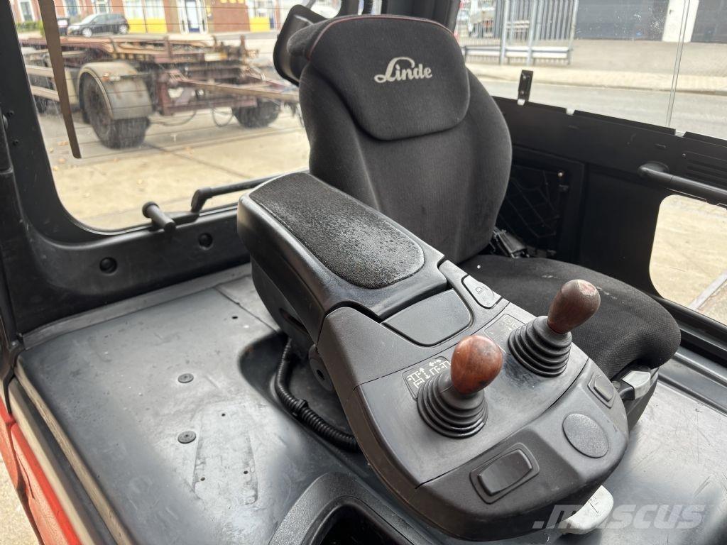 Linde E25L-01 Carrelli elevatori elettrici