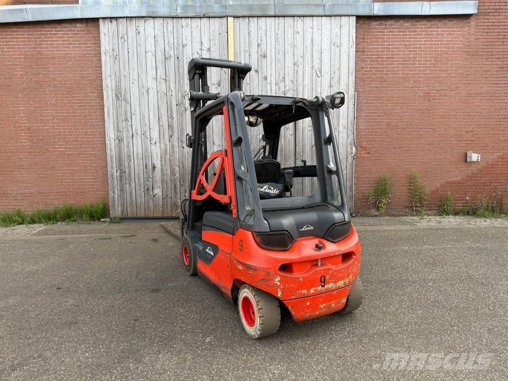 Linde E30-01 Carrelli elevatori elettrici