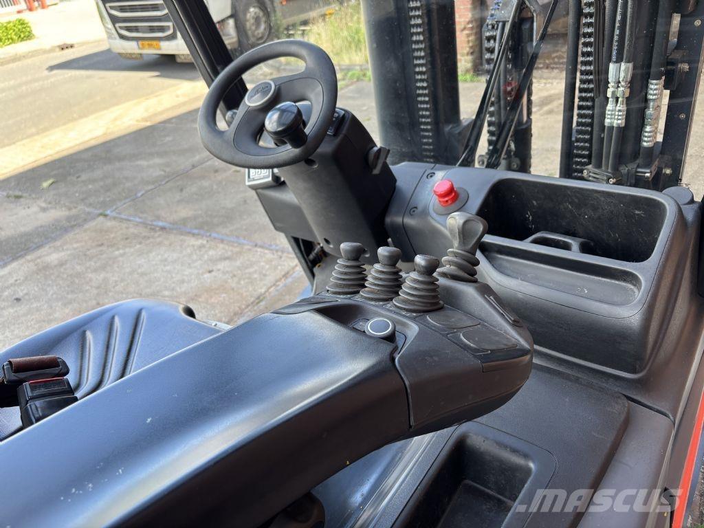 Linde E30-01 Carrelli elevatori elettrici
