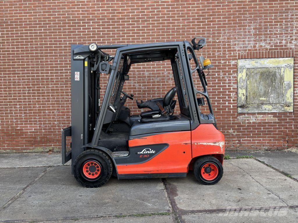Linde E30-01 Carrelli elevatori elettrici