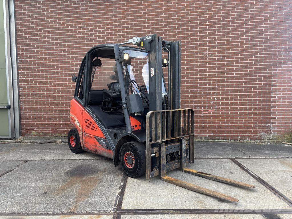 Linde H25D-02 Carrelli elevatori diesel