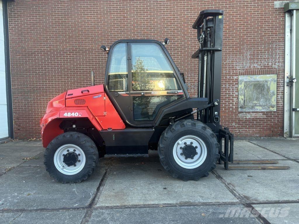 Manitou M30-4 Elevatore per esterni