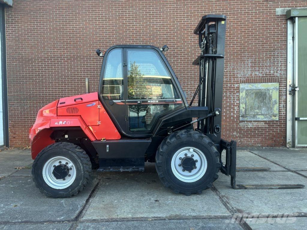Manitou M30-4 Elevatore per esterni