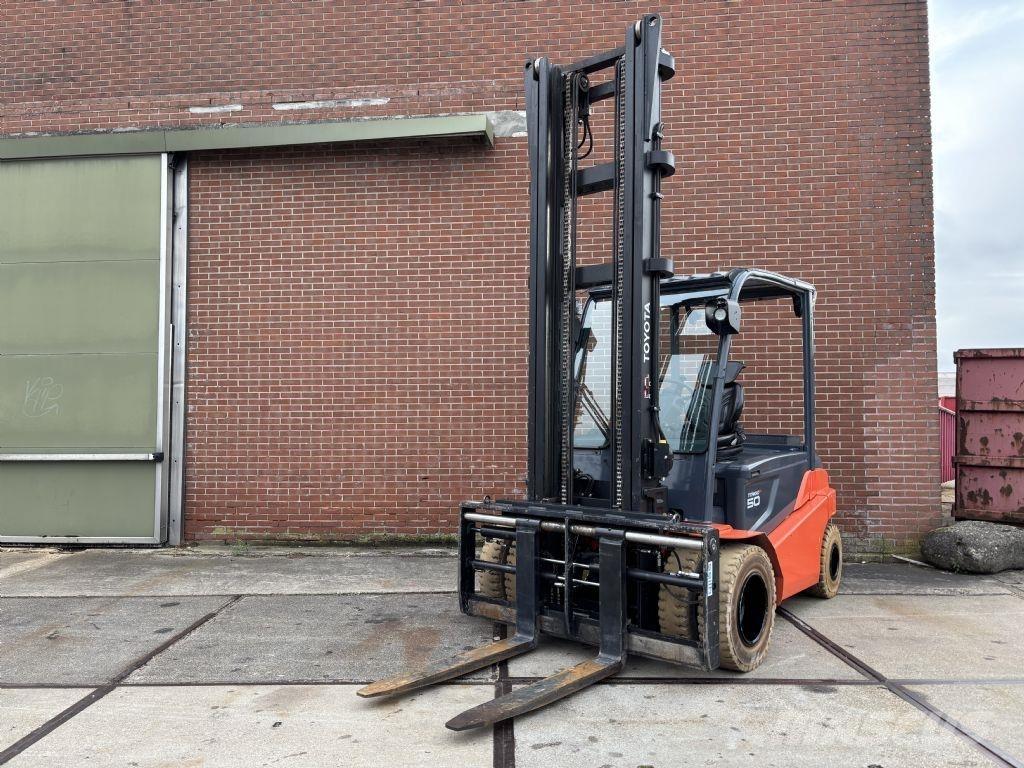 Toyota 8FBMT50 Carrelli elevatori elettrici