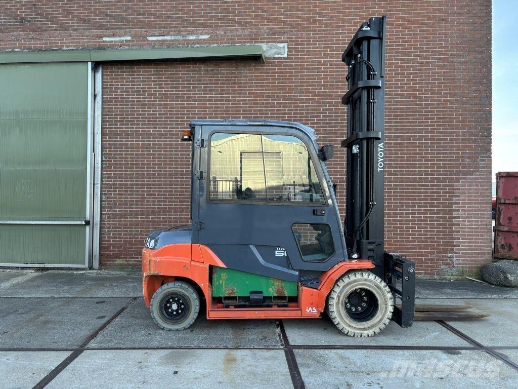Toyota 8FBMT50 Carrelli elevatori elettrici