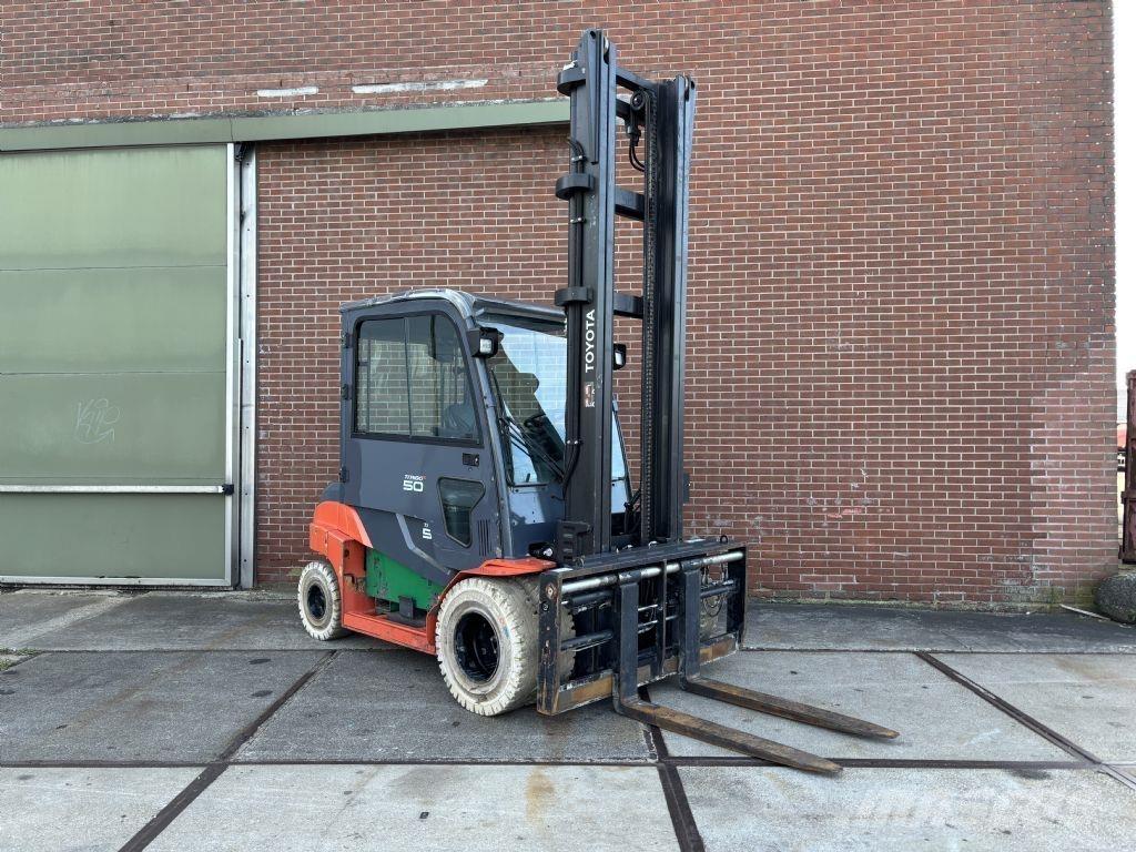 Toyota 8FBMT50 Carrelli elevatori elettrici