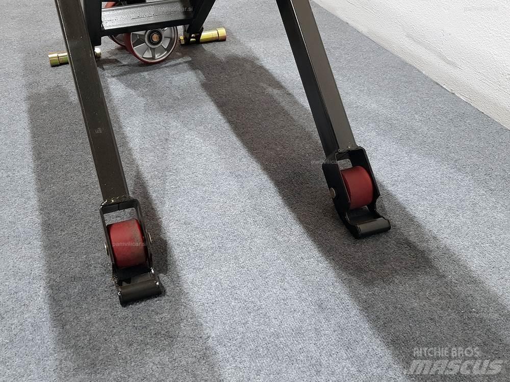 EP HLT15 Carrelli elevatori-Altro