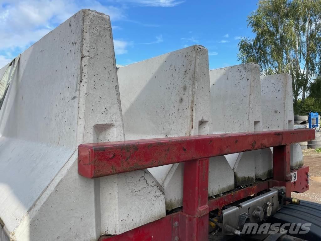  716 Altri accessori per trattori