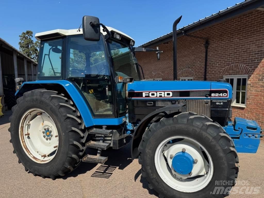 Ford 8240 SLE Trattori