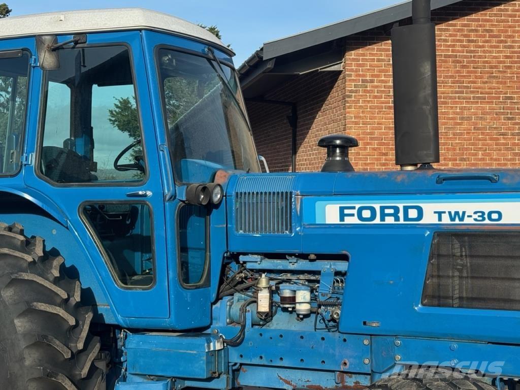 Ford TW30 Trattori