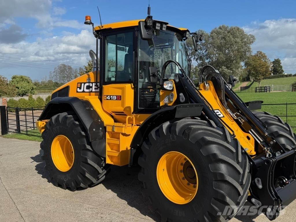 JCB 419S Trattori