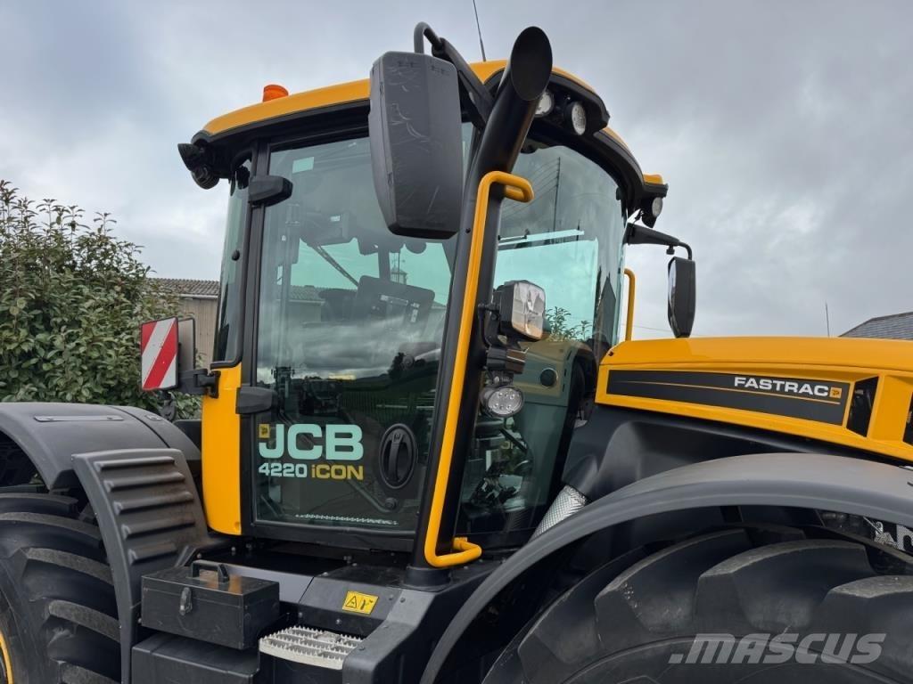 JCB 4220 iCON Trattori