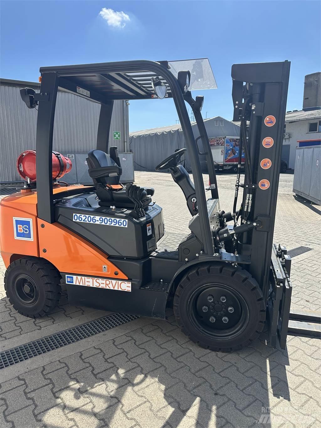 Doosan G30P-7 Costruzioni - Altro