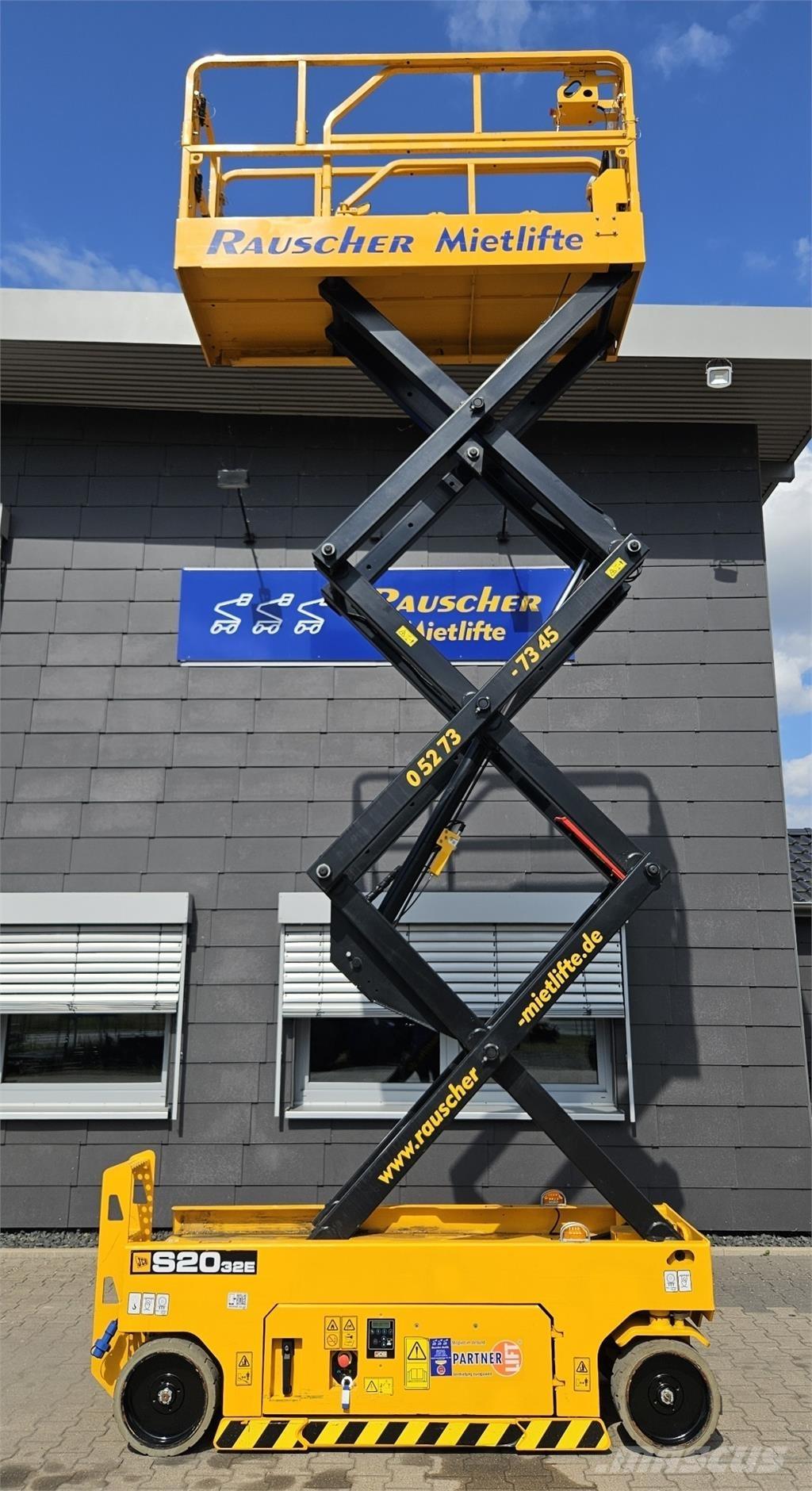 JCB S2032E Piattaforme a pantografo