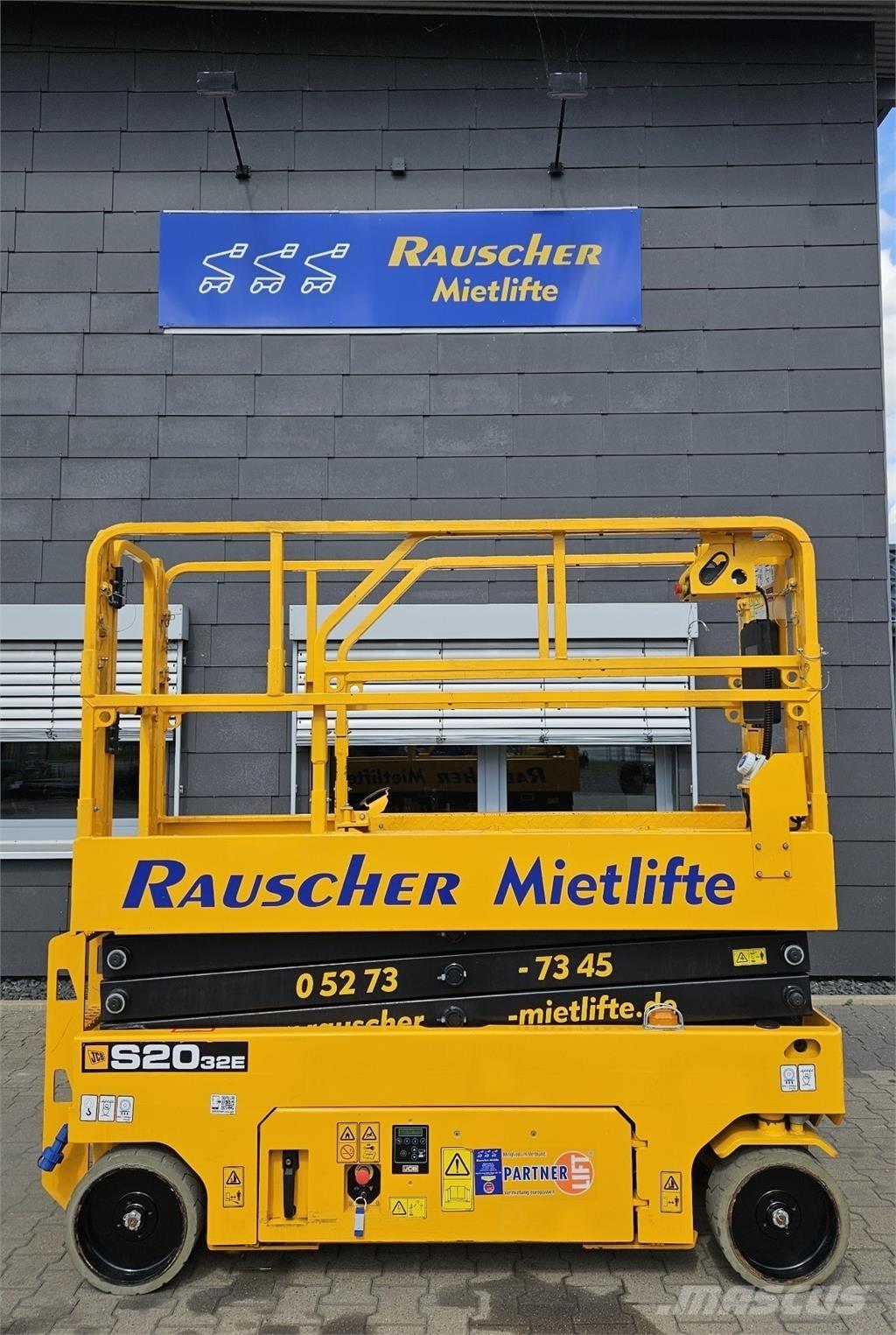 JCB S2032E Piattaforme a pantografo