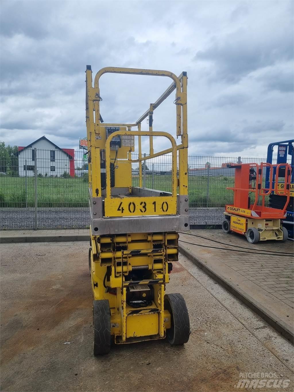 JLG 2030 ES Piattaforme a pantografo