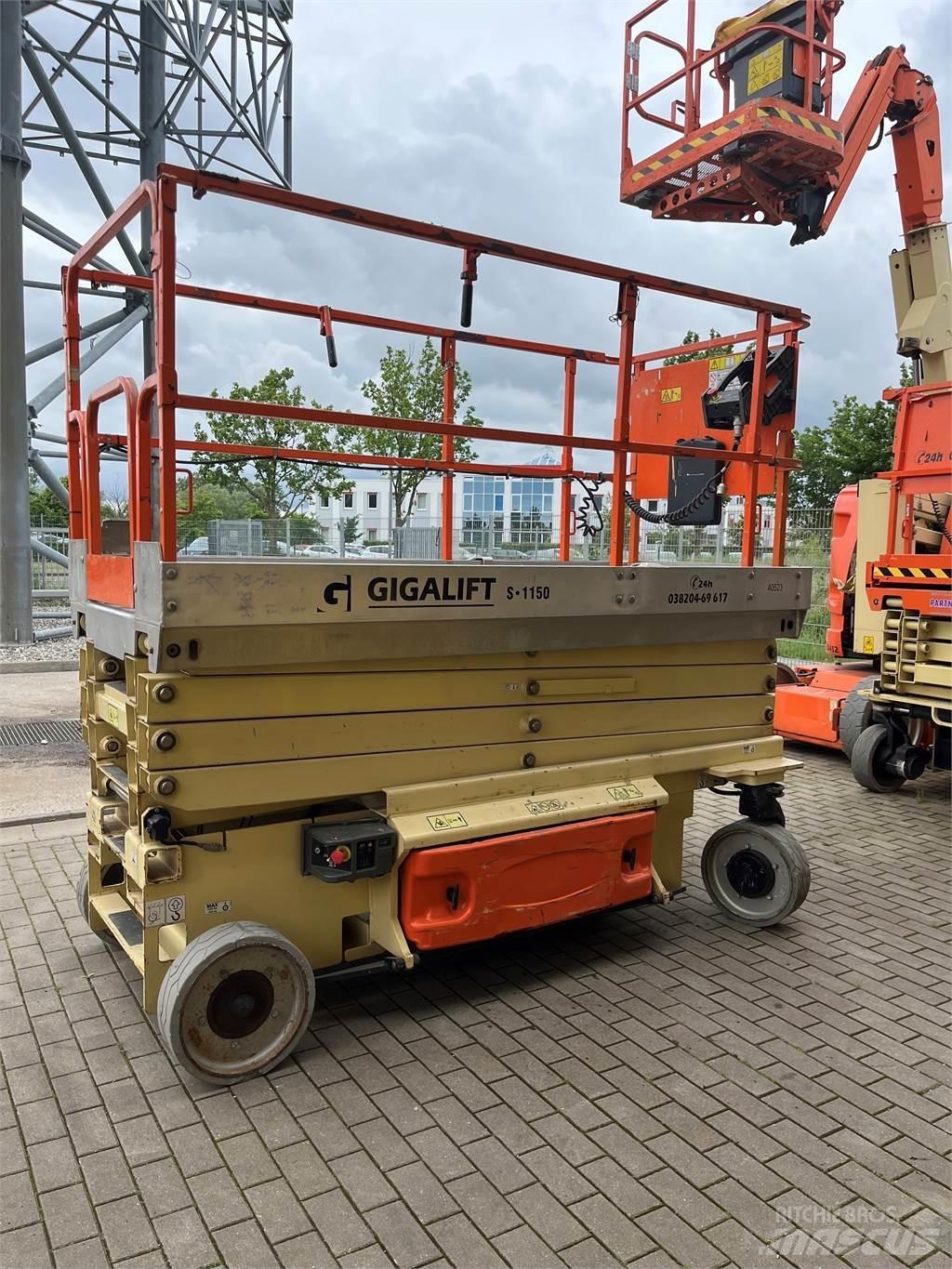 JLG 3246 ES Piattaforme a pantografo