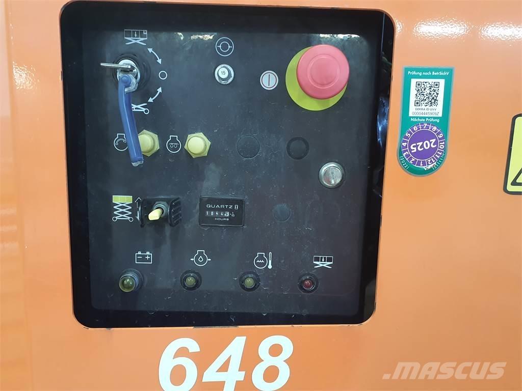JLG 430LRT Piattaforme a pantografo
