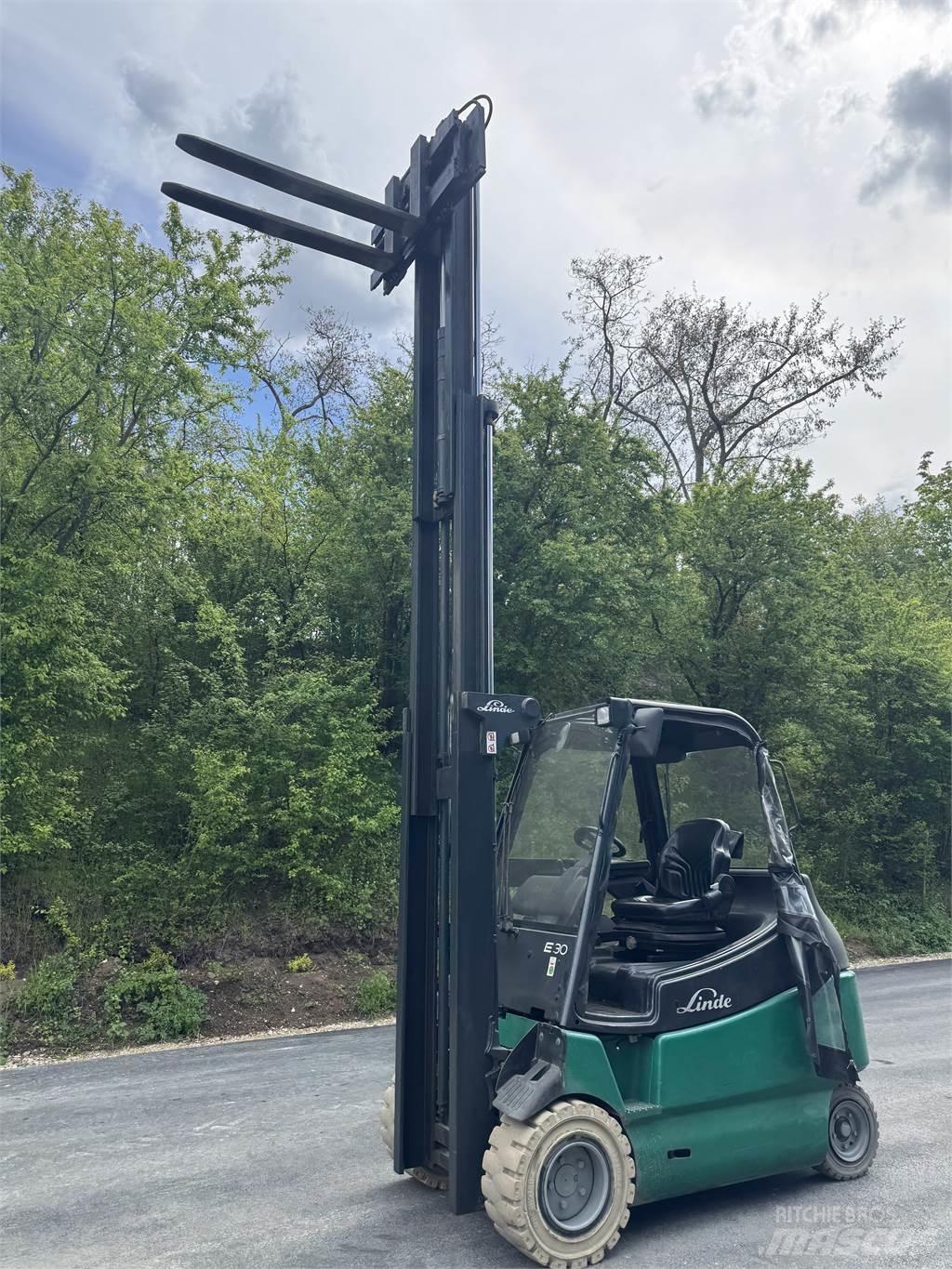 Linde E30 Costruzioni - Altro