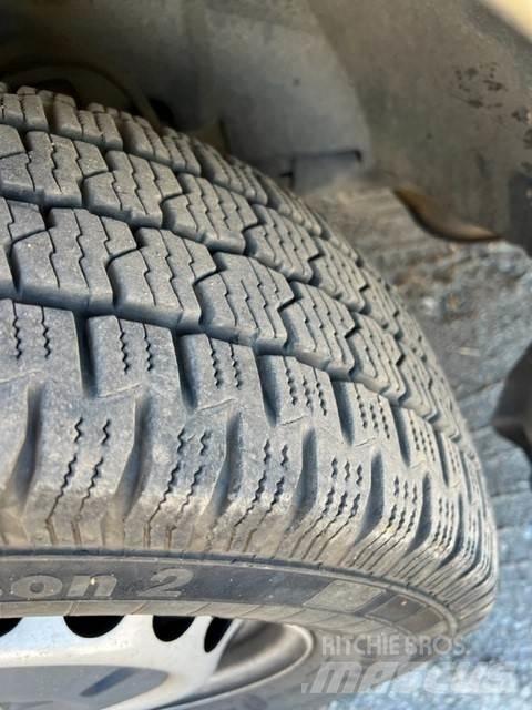 Palfinger P 280 B Piattaforme autocarrate