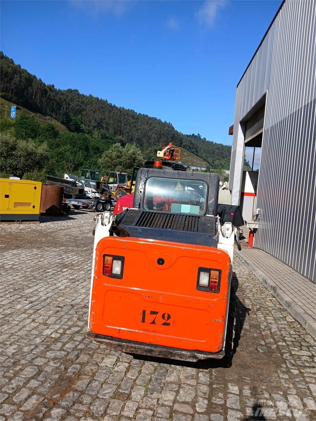 Bobcat S450 Pale gommate