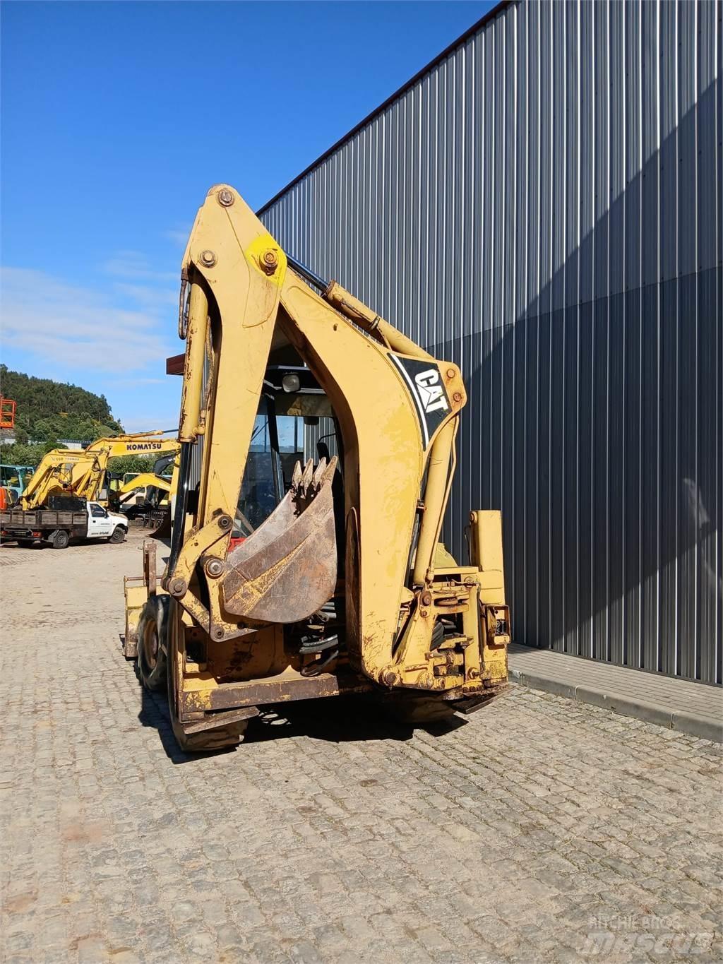 CAT 428B Terne