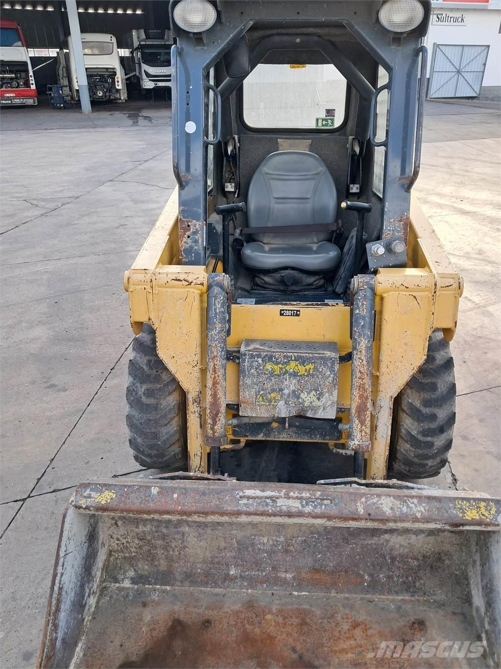Gehl R105 Pale gommate