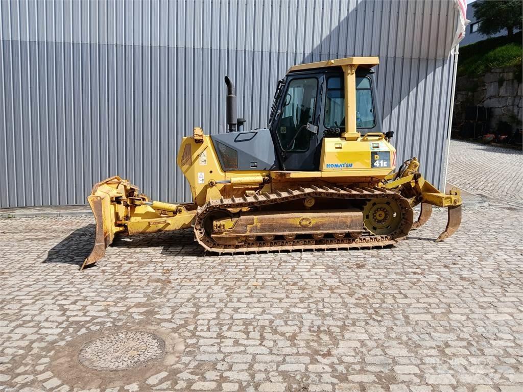 Komatsu D41E-6 Posatubi cingolati