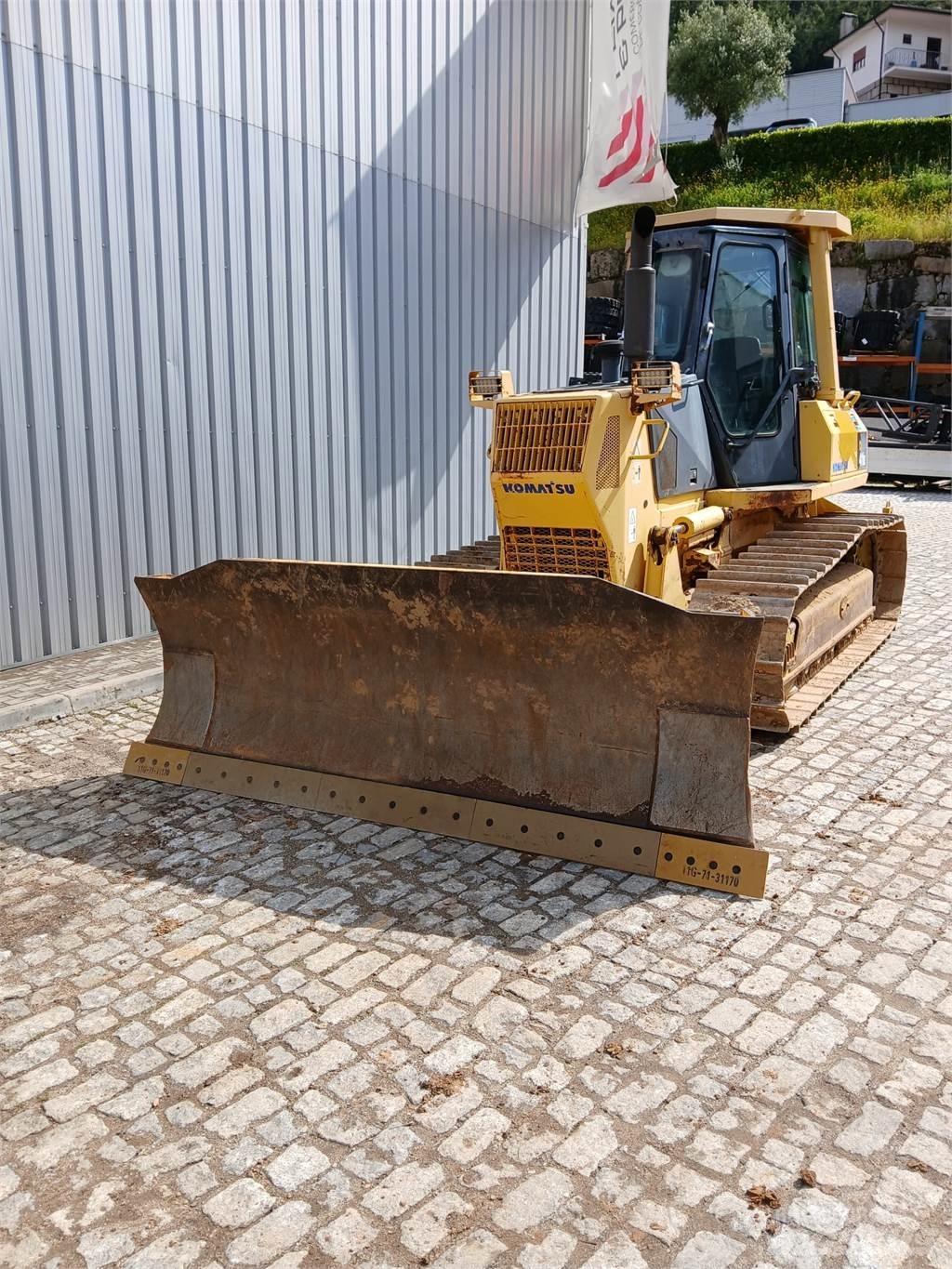 Komatsu D41E-6 Posatubi cingolati