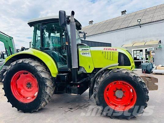 CLAAS ARION 620 C Trattori