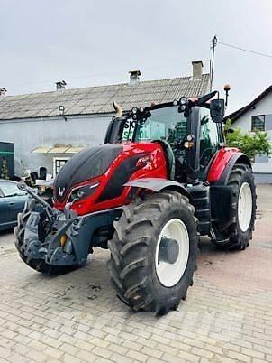 Valtra T154 Trattori