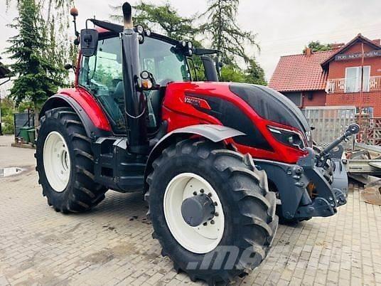 Valtra T154 Trattori