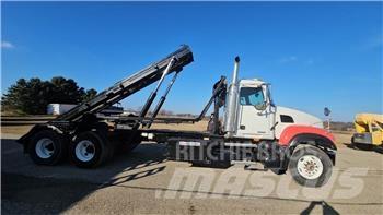 Mack CV713 Camion altro