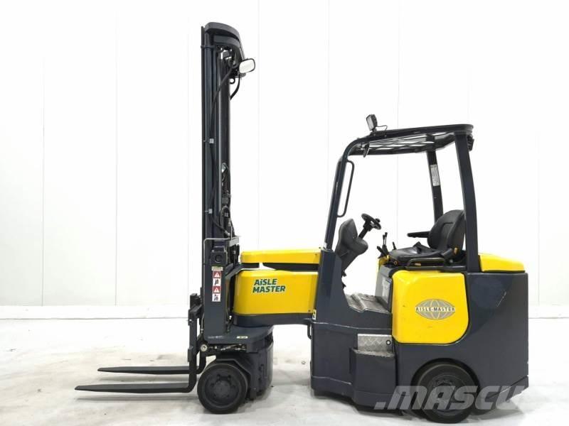 Aisle-Master 15E Elevatore passaggio stretto