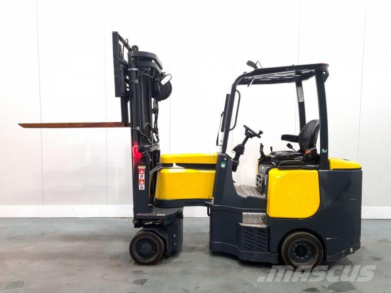 Aisle-Master 15SE Elevatore passaggio stretto